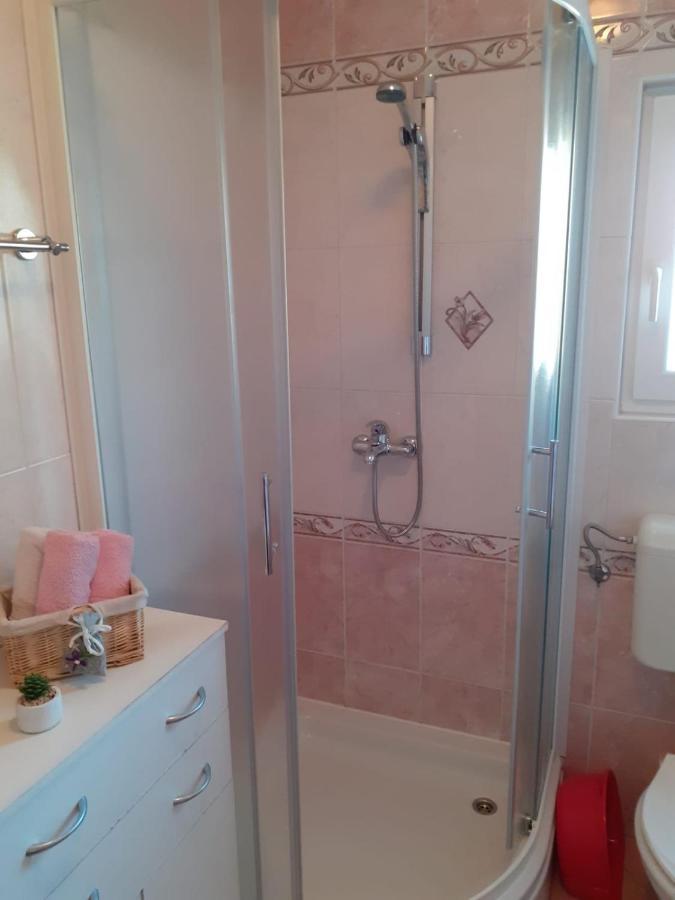 Apartments With A Parking Space Vodice - 13973 المظهر الخارجي الصورة